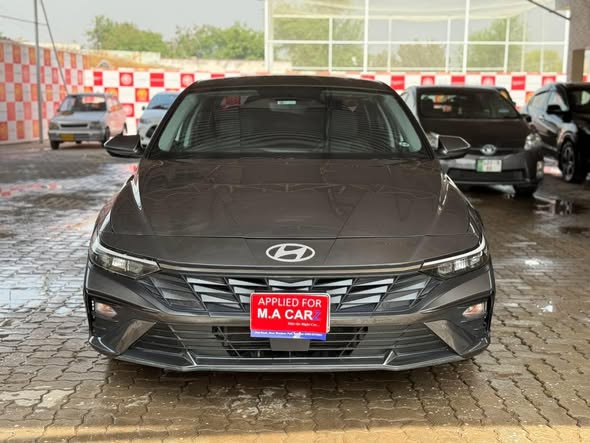 Used 2025 Hyundai Elantra