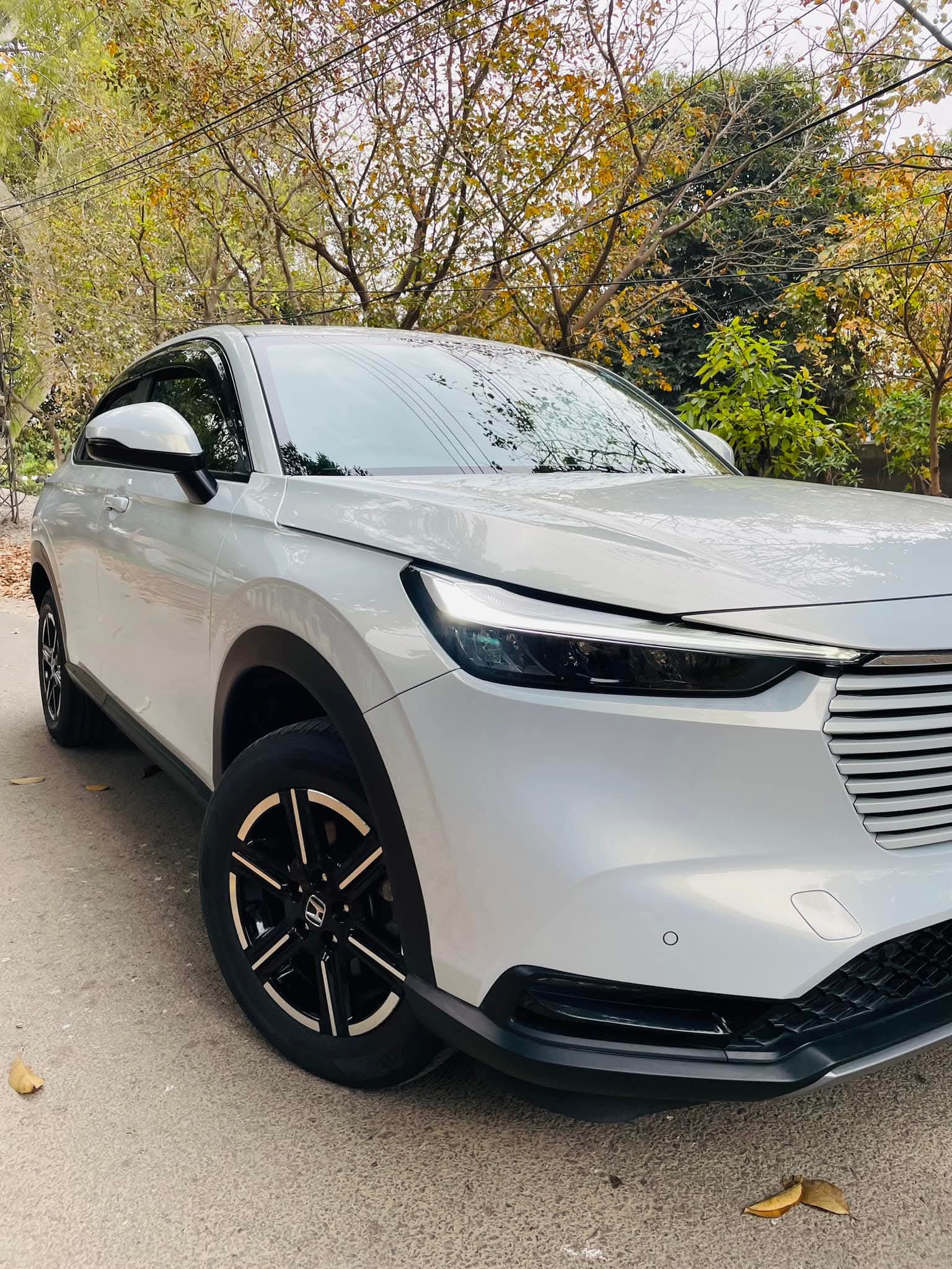 imported used 2022 Honda vezel