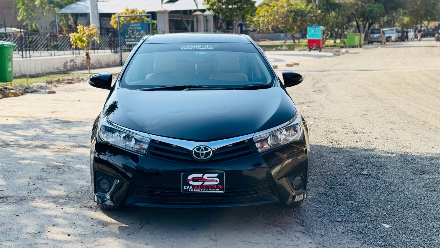 Used 2017 Toyota altis