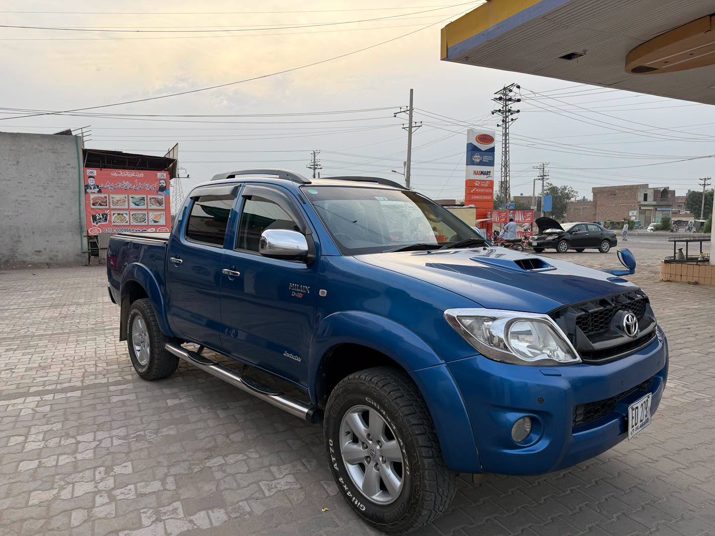 imported used 2013 Toyota Hilux