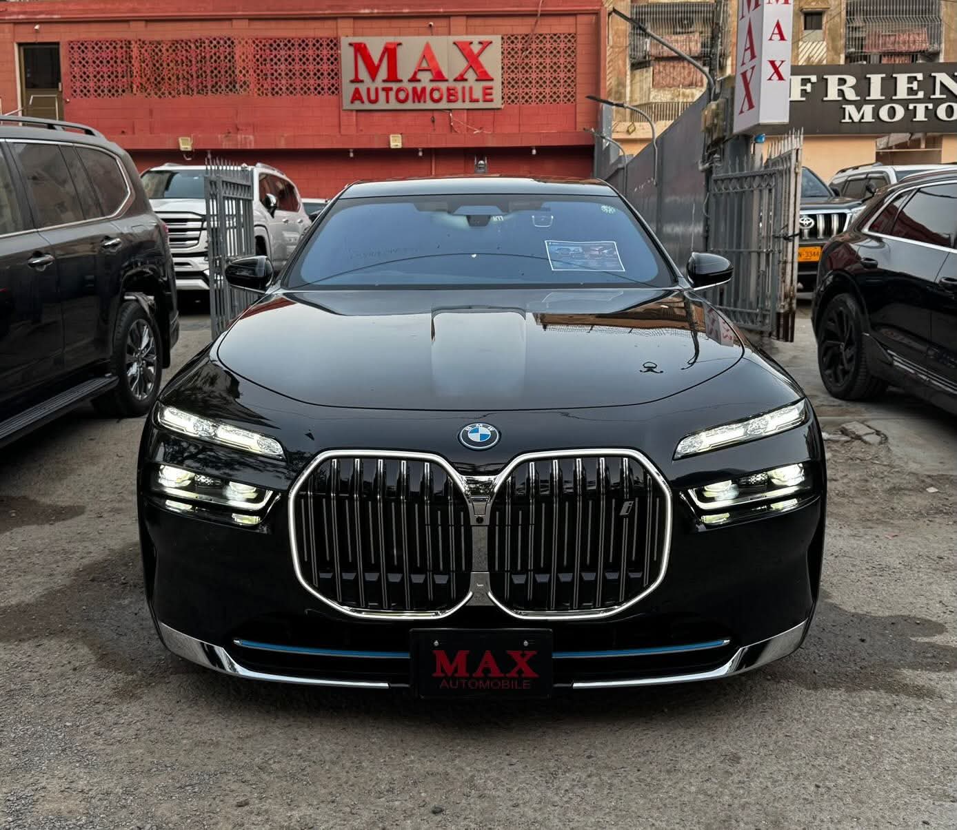 Used 2022 BMW i7